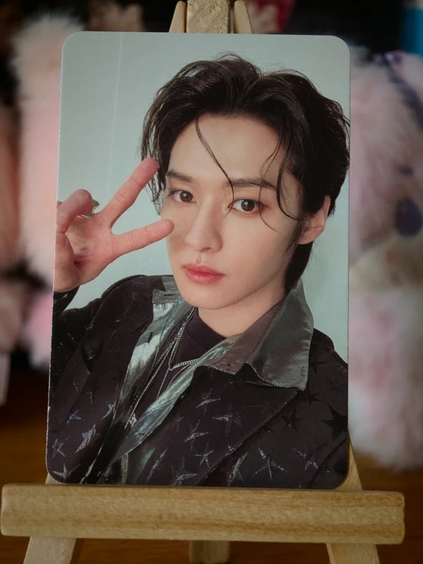 Stray Kids Lee Know 5-STAR Photocard (Digipack Ver.) — front