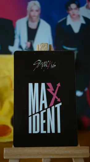 Stray Kids Felix Photocard MAXIDENT POB, black reverse with MAXIDENT logo